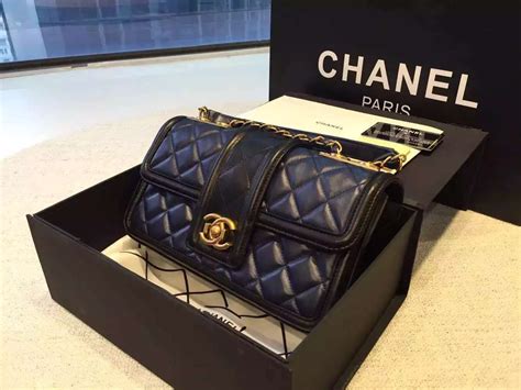 chanel bolsa porta esmalte personalizada|Chanel handbags outlet.